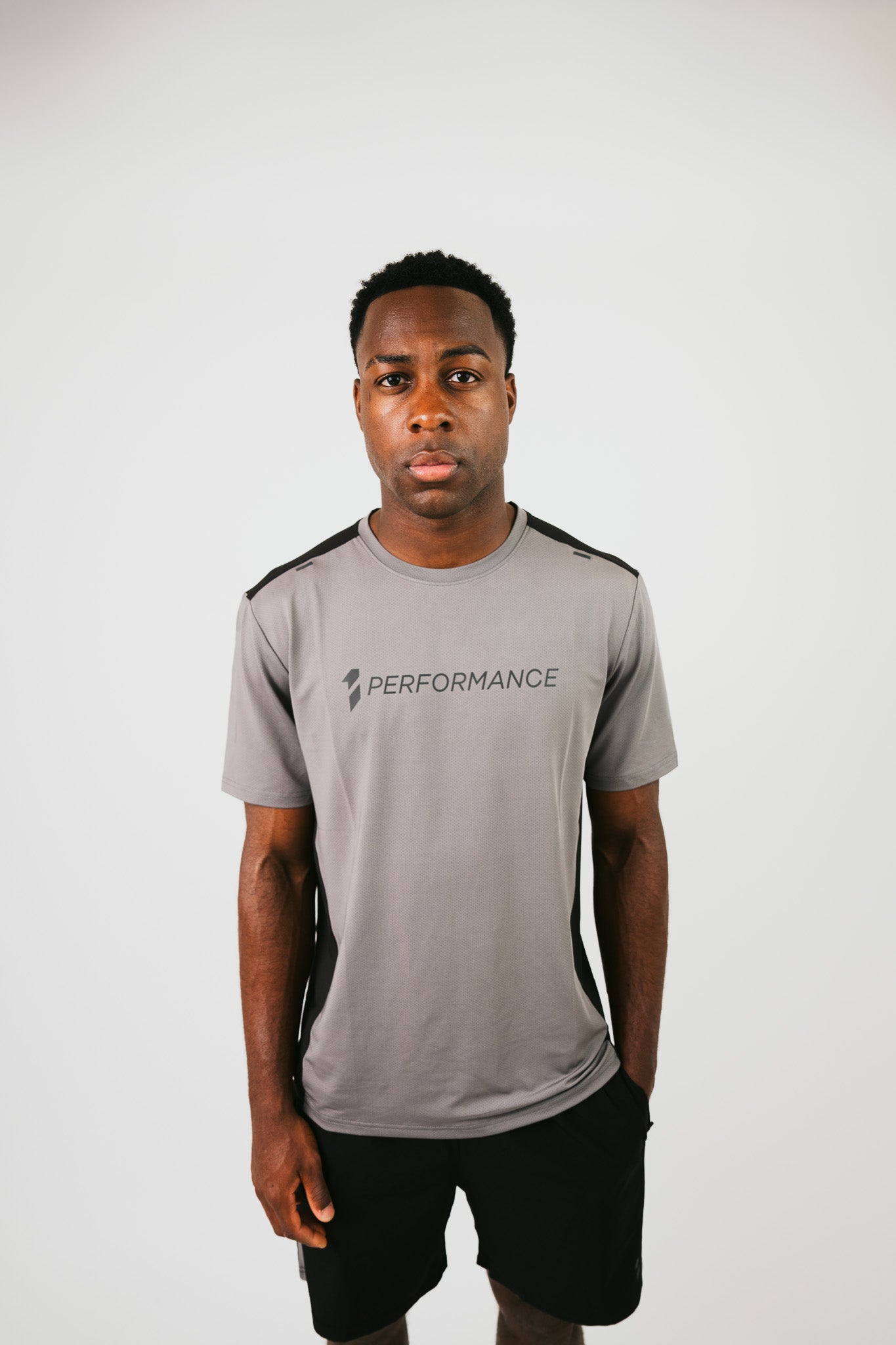 BLACK/GREY STRIDE T-SHIRT