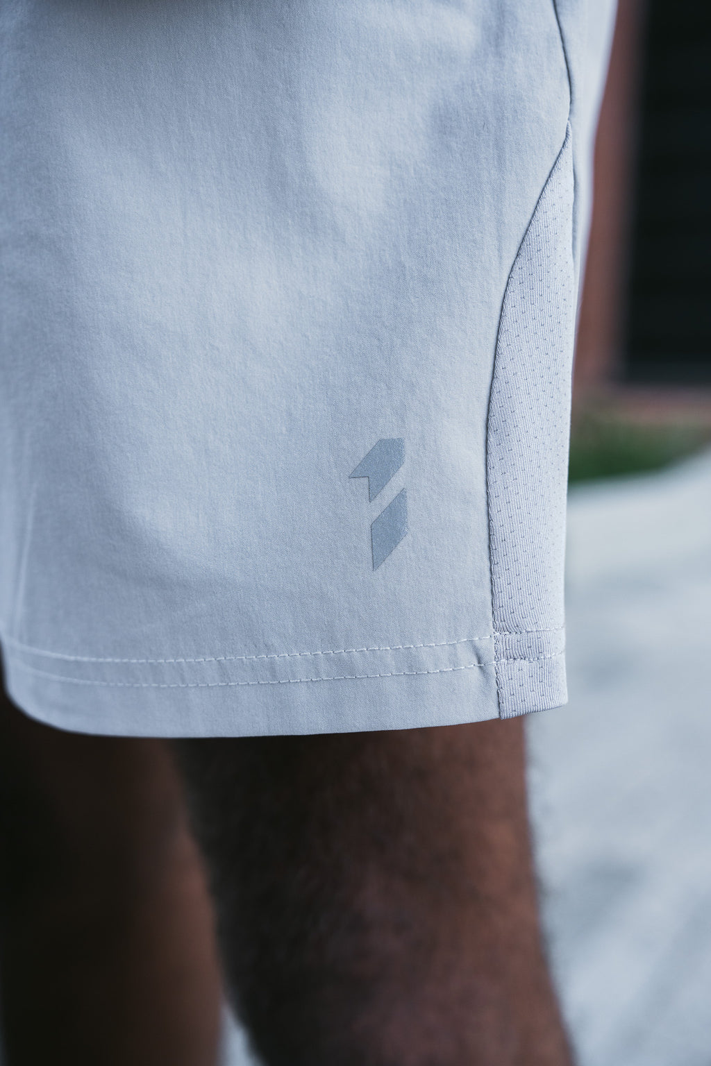 GREY STRIDE SHORTS